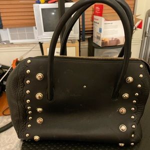 Kate spade bag. Probably 4 years old but barely used. Good condition.